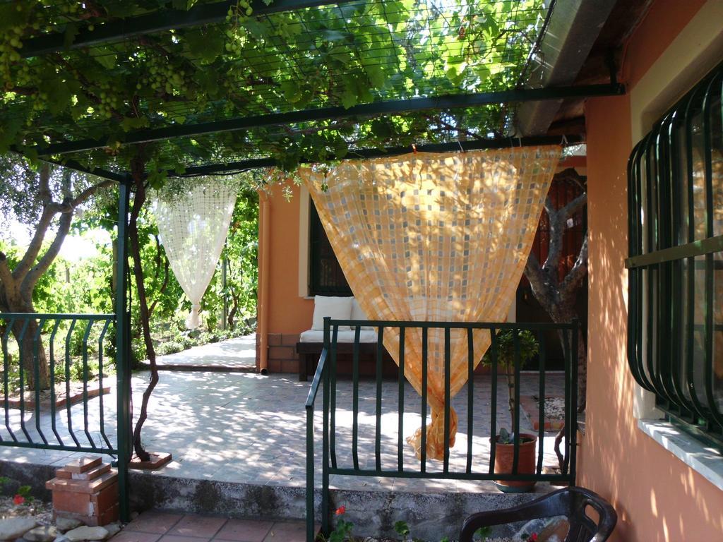 Il Vigneto "Cottage" Gaggi Exteriér fotografie
